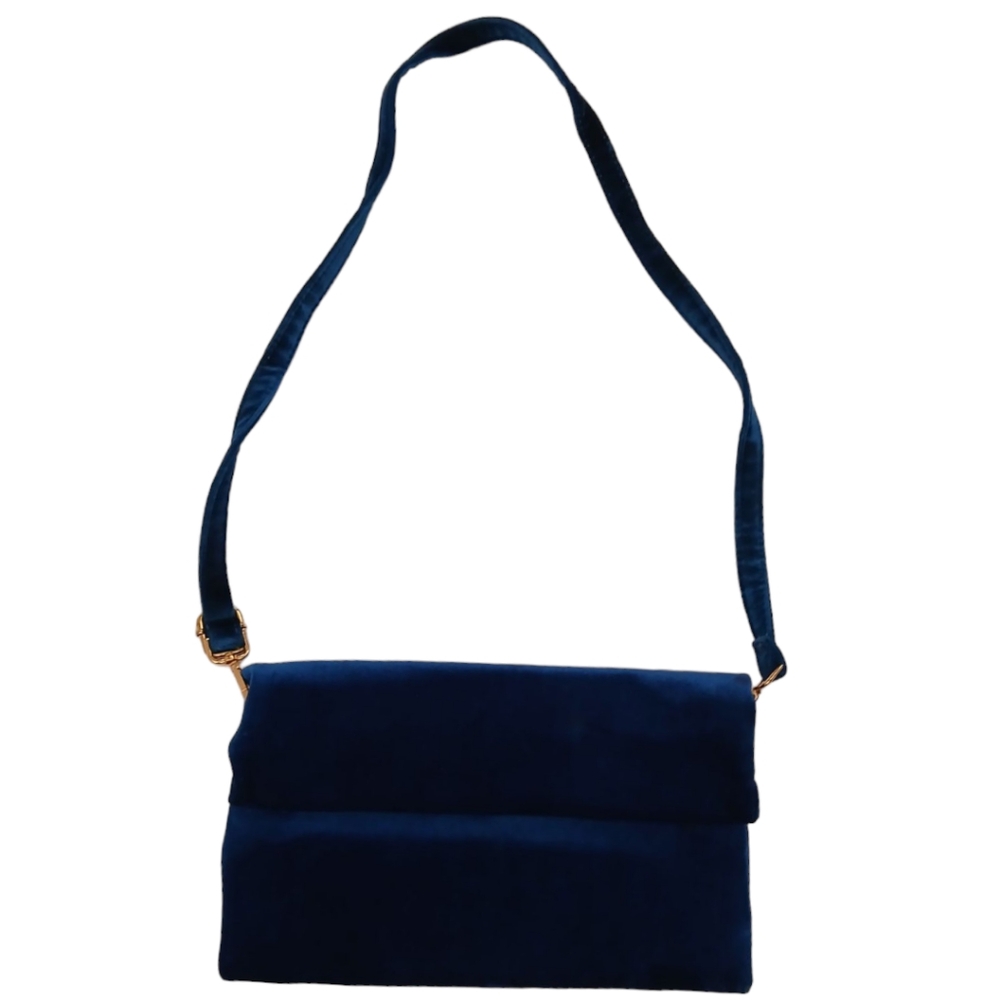 Libbys Story Crossbody Clutch. nwot